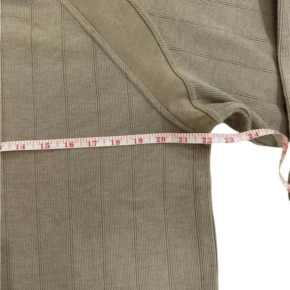 COLUMBIA XCO V-Neck Long Sleeve Beige Ribbed Knit Sweater Men’s Large Soft - Picture 6 of 7